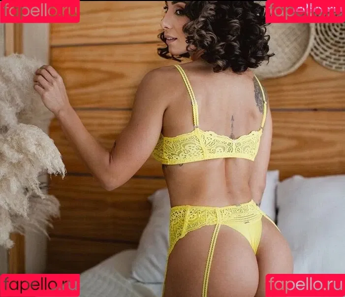 Amanda Ratti Onlyfans Photo Gallery 
