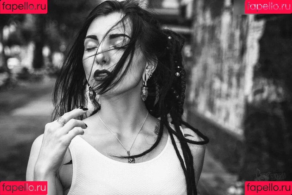 Moona.Autumn Onlyfans Photo Gallery 