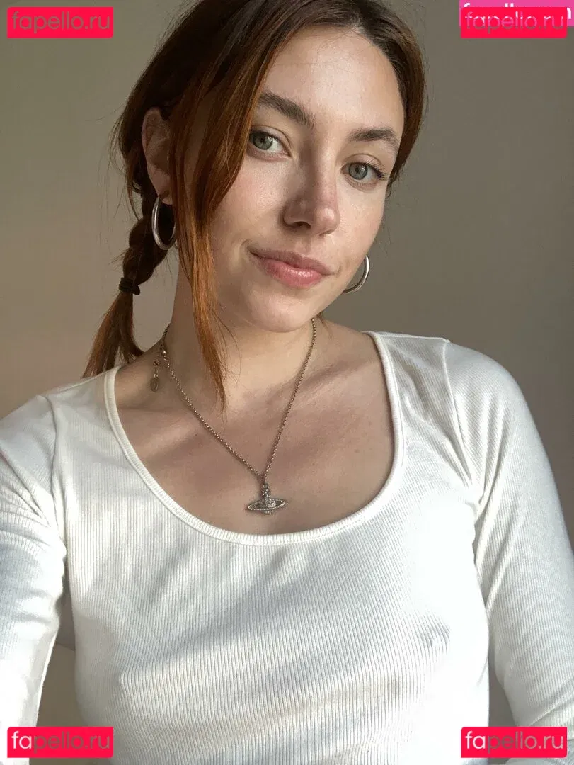 misscelestereed Onlyfans Photo Gallery 