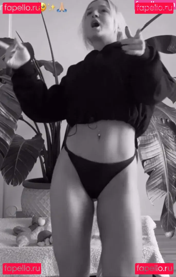 Joana Link Onlyfans Photo Gallery 