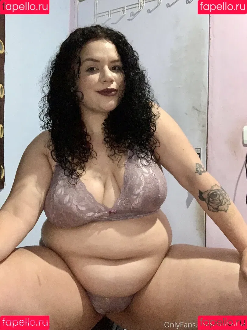 h0ttiecurvy Onlyfans Photo Gallery 