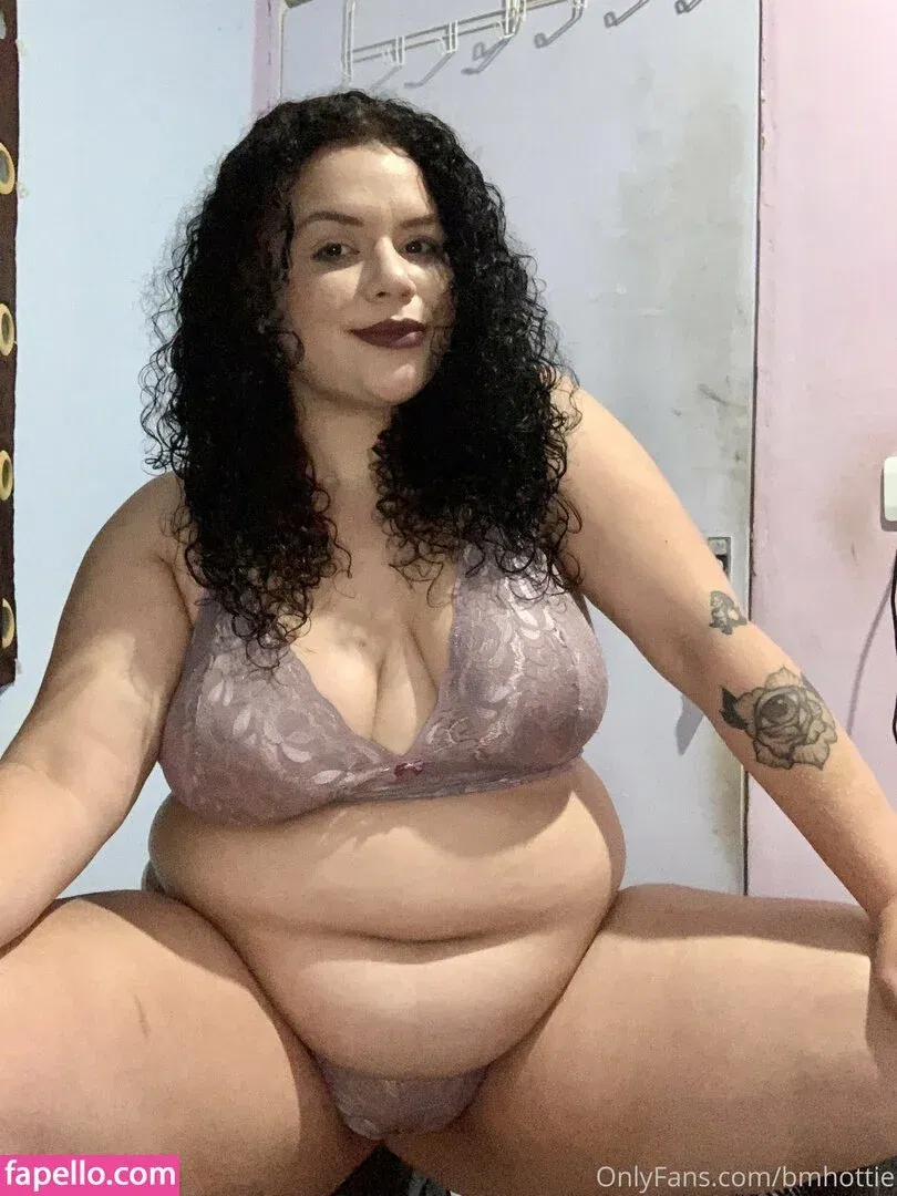 h0ttiecurvy Onlyfans Photo Gallery 