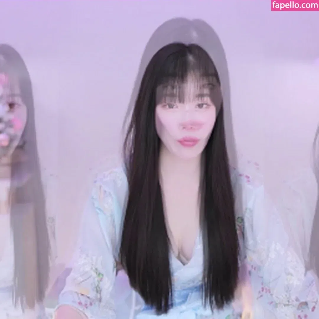 Hayoon48 Onlyfans Photo Gallery 