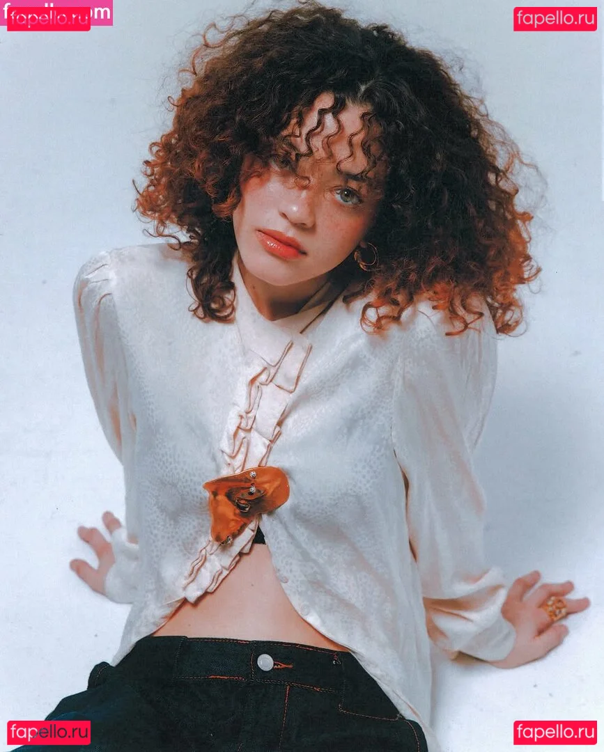 clara.west Onlyfans Photo Gallery 