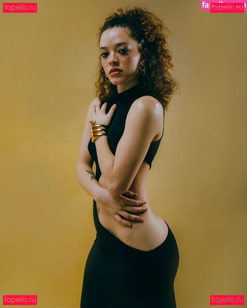 clara.west Onlyfans Photo Gallery 