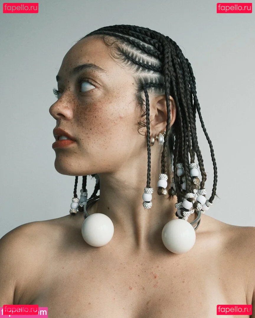 clara.west Onlyfans Photo Gallery 