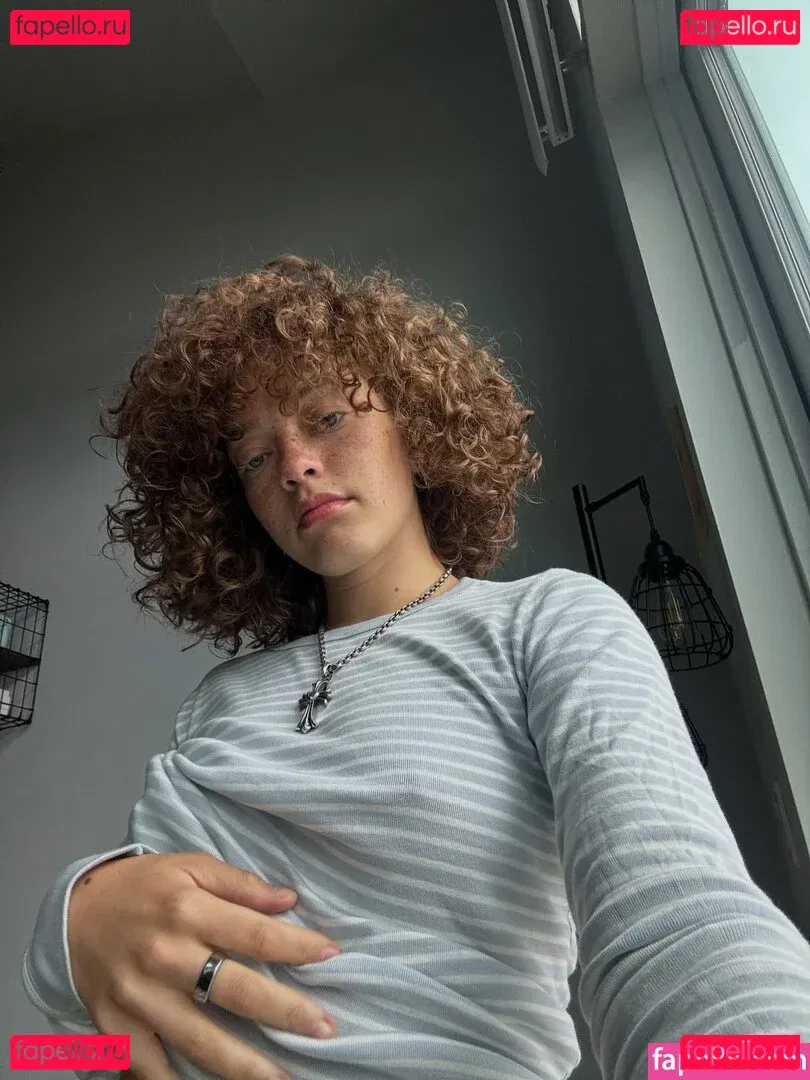 clara.west Onlyfans Photo Gallery 