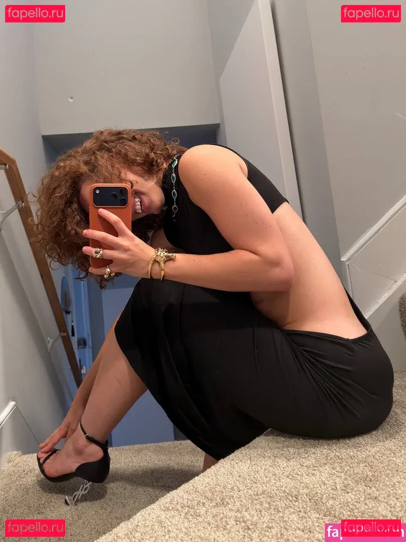 clara.west Onlyfans Photo Gallery 