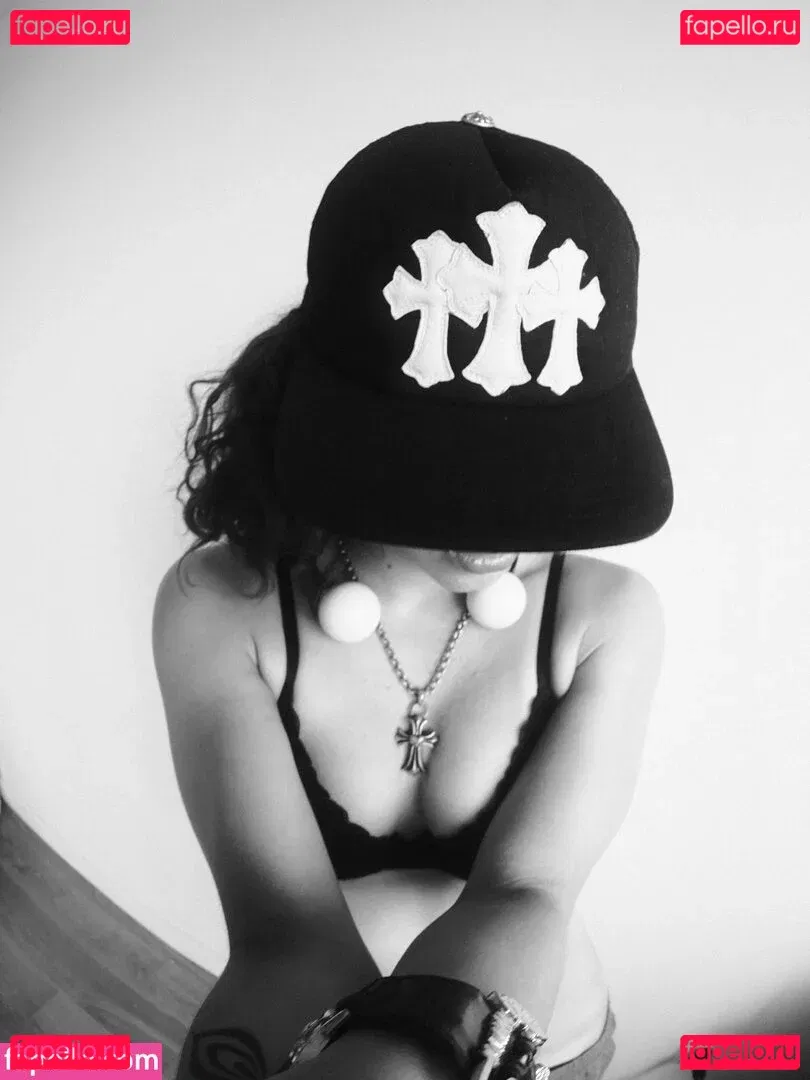 clara.west Onlyfans Photo Gallery 