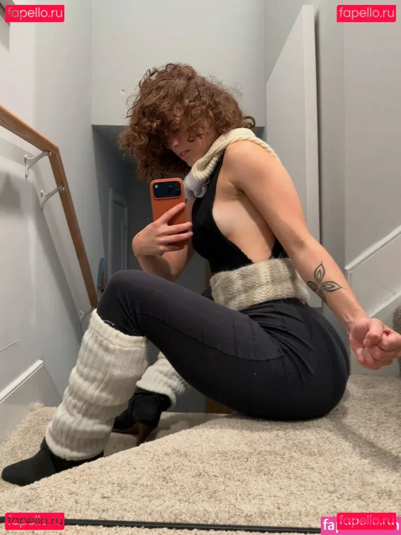 clara.west Onlyfans Photo Gallery 