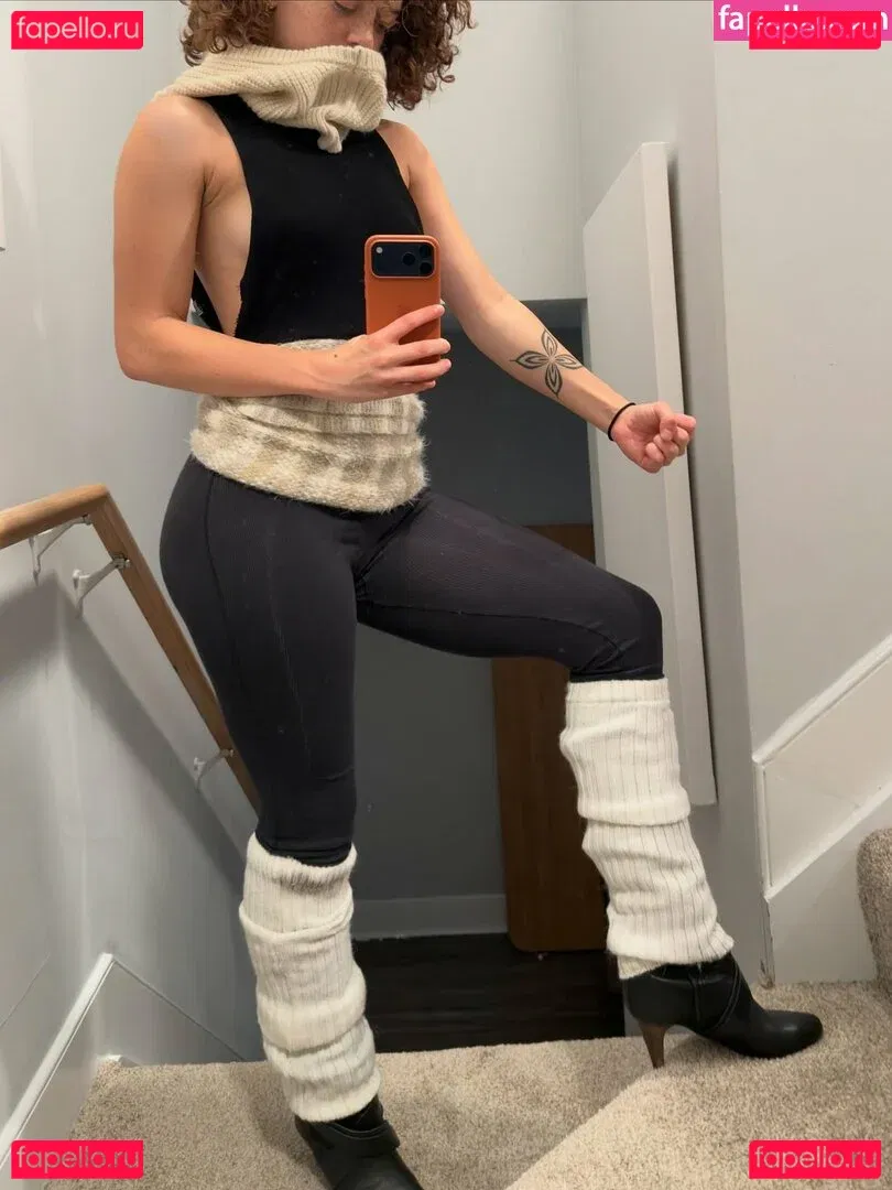 clara.west Onlyfans Photo Gallery 