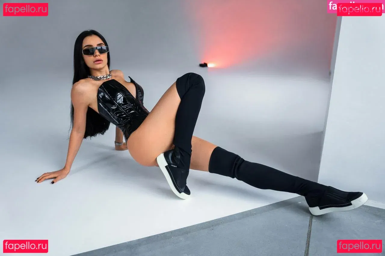 Onlylollavip Onlyfans Photo Gallery 