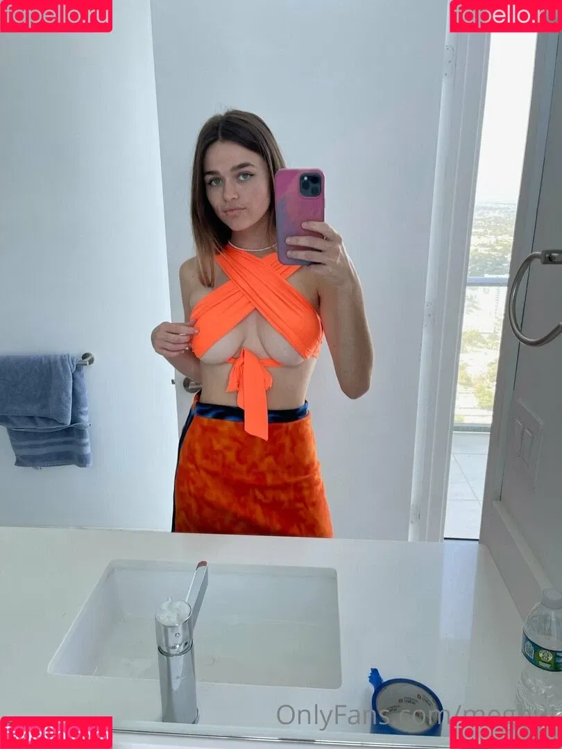 Megnut Onlyfans Photo Gallery 
