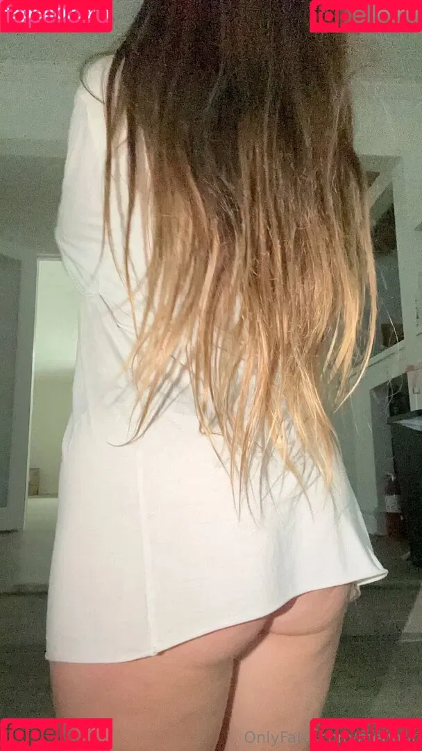 Megnut Onlyfans Photo Gallery 