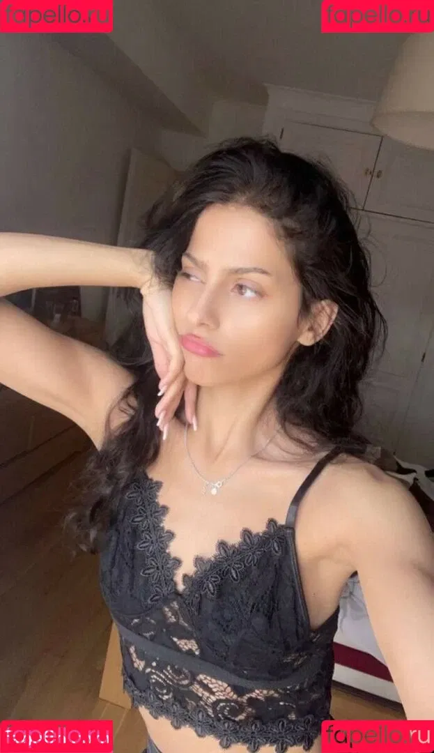 lilwhuda Onlyfans Photo Gallery 