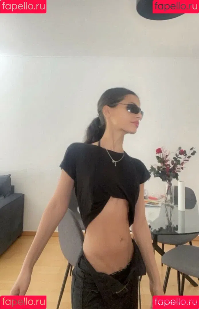 lilwhuda Onlyfans Photo Gallery 