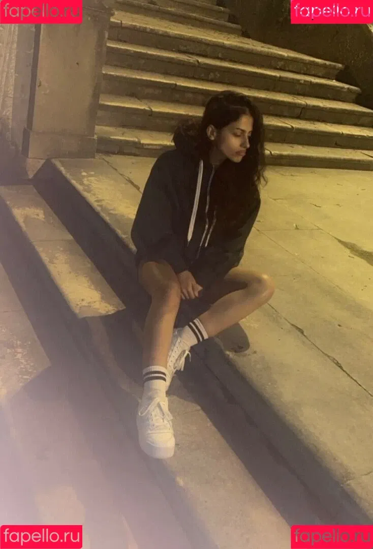 lilwhuda Onlyfans Photo Gallery 