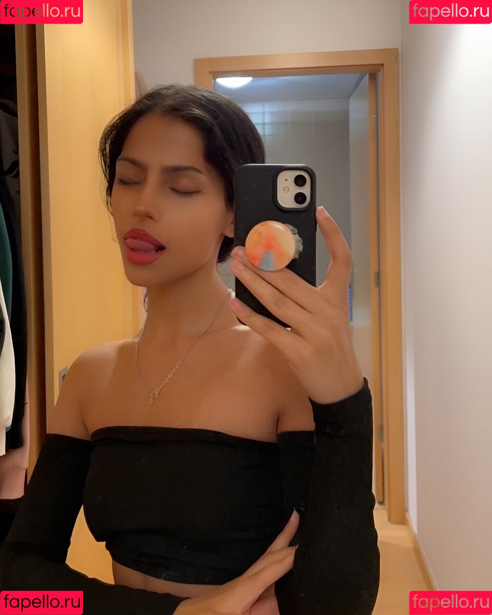 lilwhuda Onlyfans Photo Gallery 