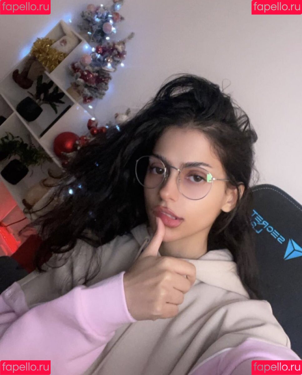 lilwhuda Onlyfans Photo Gallery 