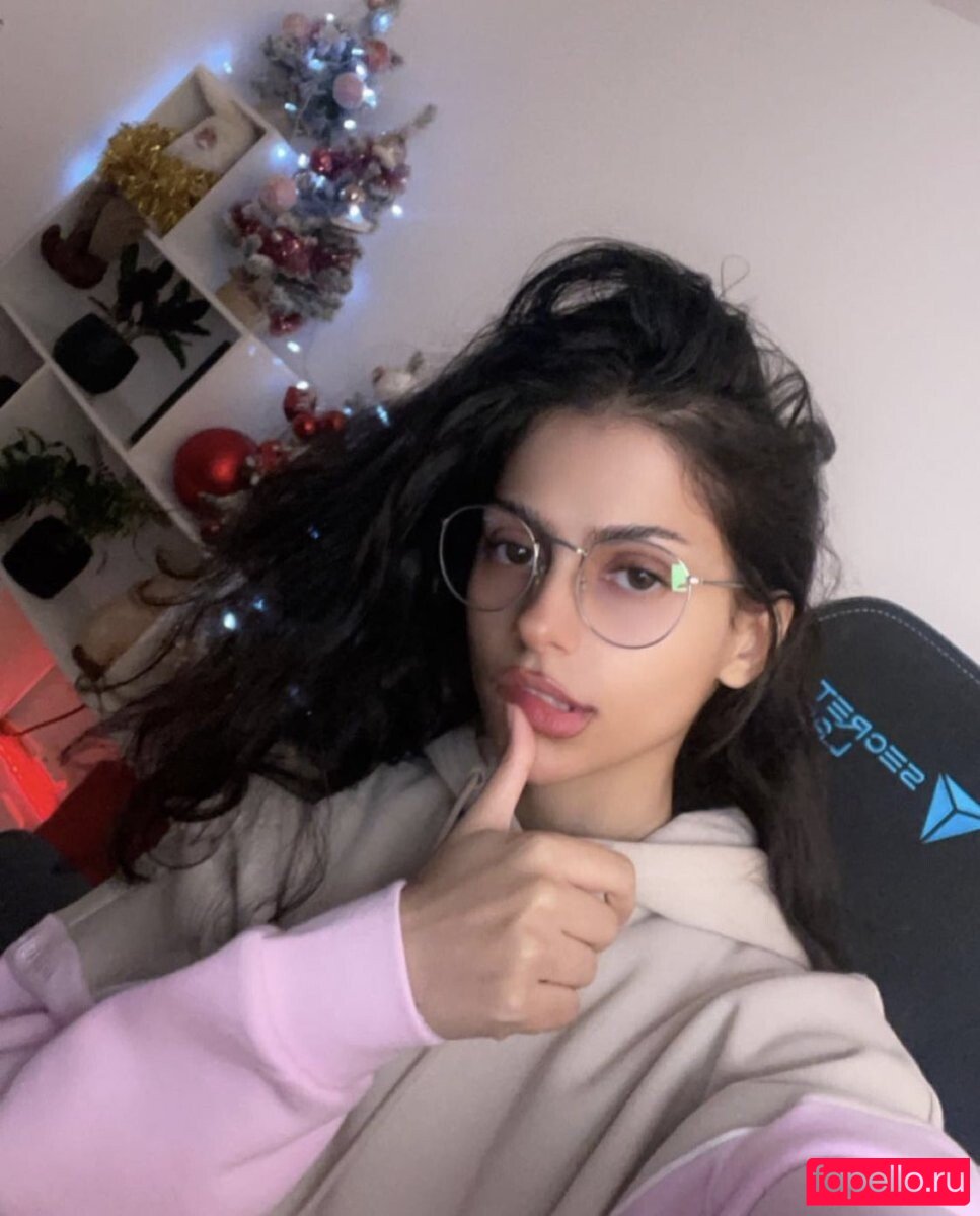 lilwhuda Onlyfans Photo Gallery 