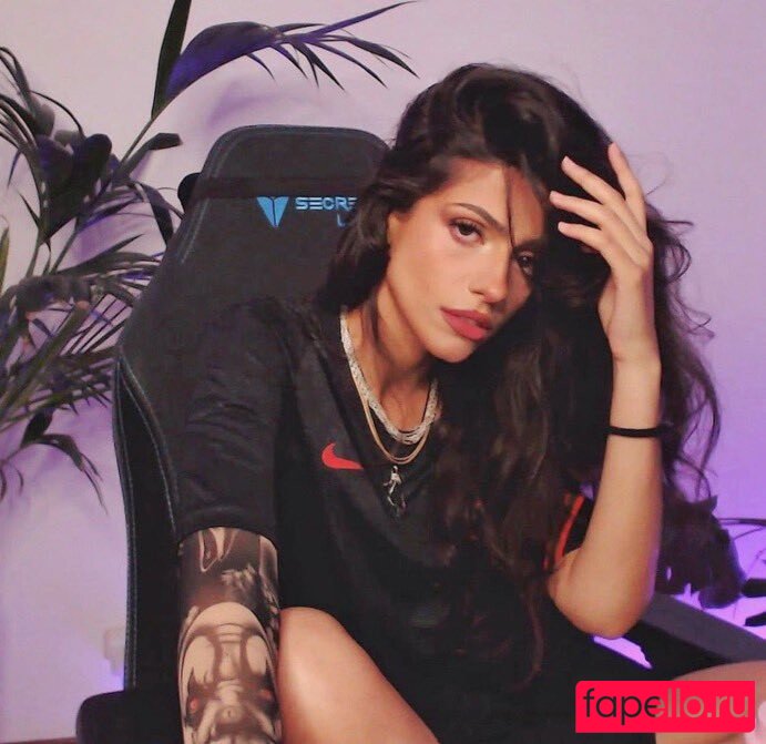 lilwhuda Onlyfans Photo Gallery 