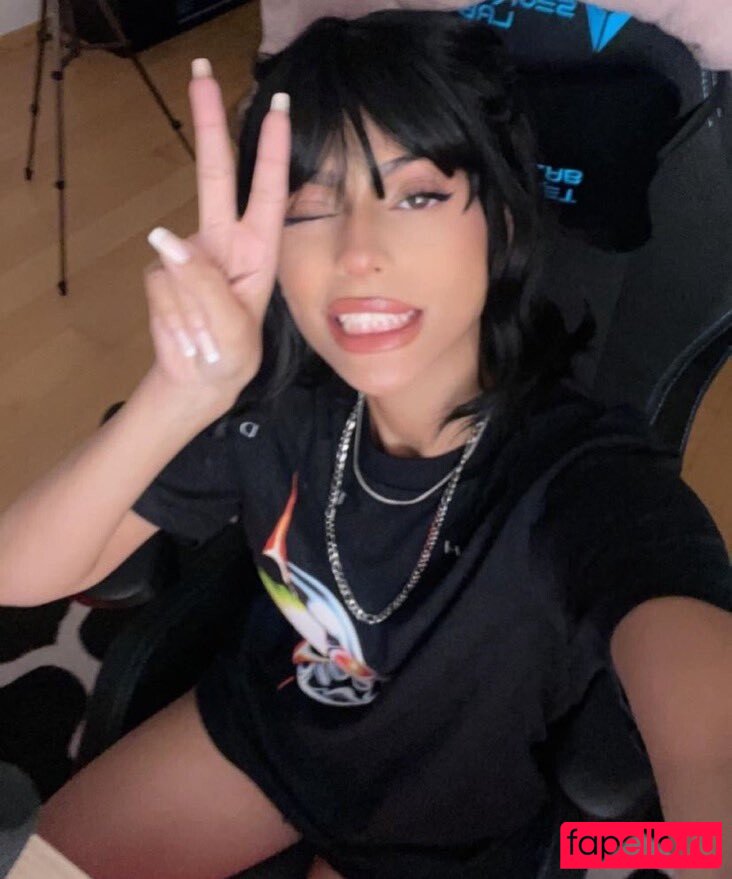 lilwhuda Onlyfans Photo Gallery 