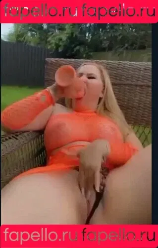 laura22777 Onlyfans Photo Gallery 