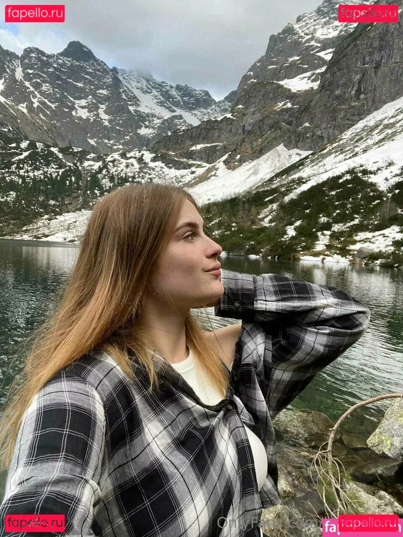 laura22777 Onlyfans Photo Gallery 