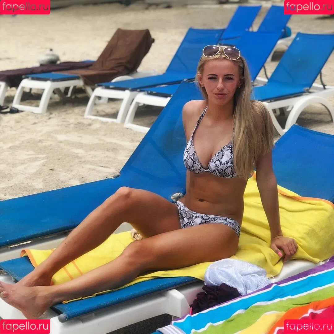 Female Football Onlyfans Photo Gallery 