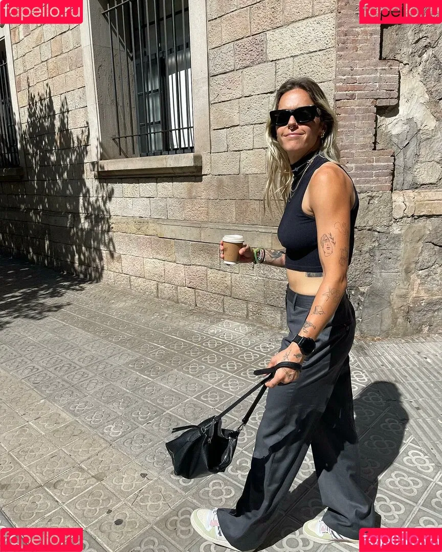 Female Football Onlyfans Photo Gallery 