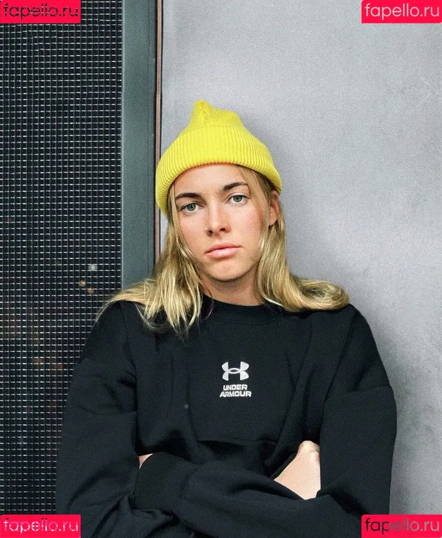 Female Football Onlyfans Photo Gallery 