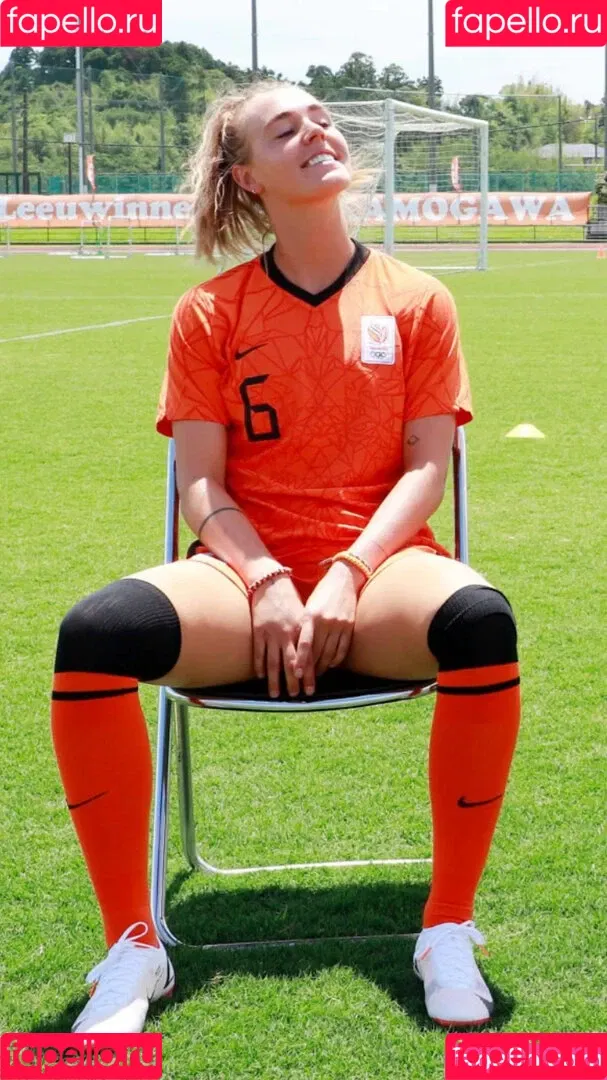 Female Football Onlyfans Photo Gallery 