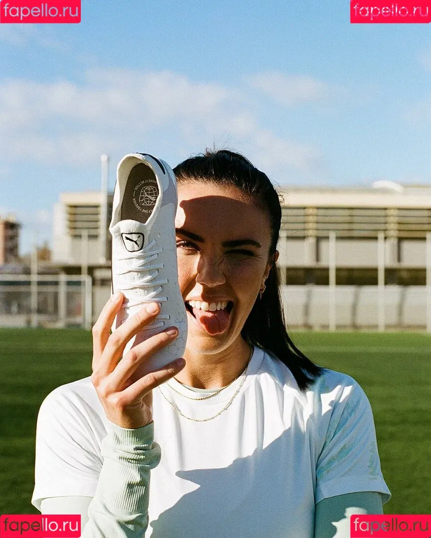 Female Football Onlyfans Photo Gallery 