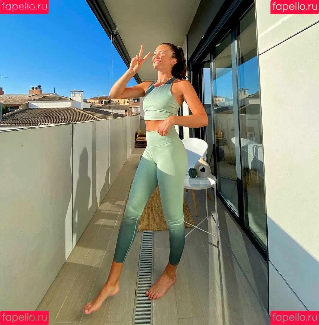 Female Football Onlyfans Photo Gallery 