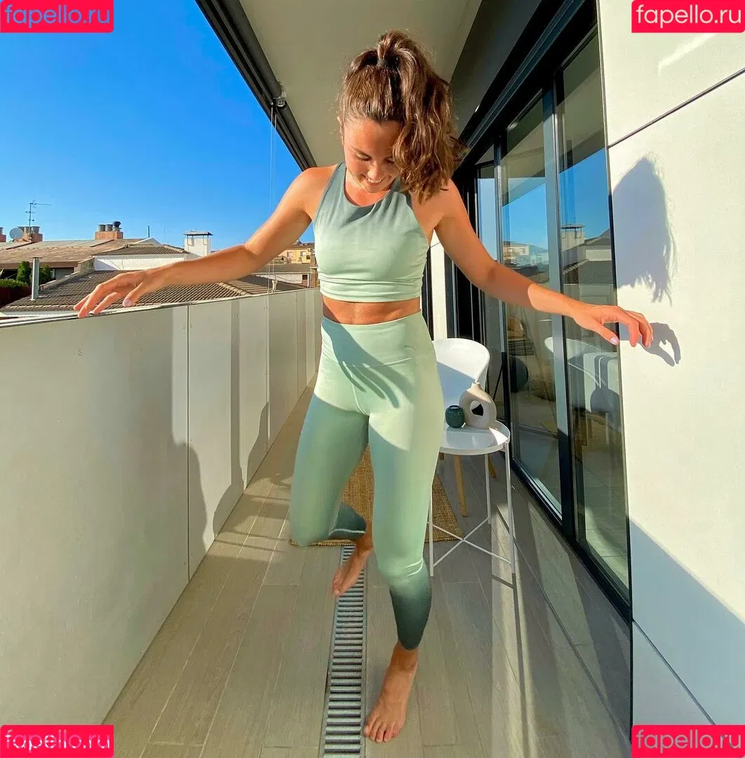 Female Football Onlyfans Photo Gallery 