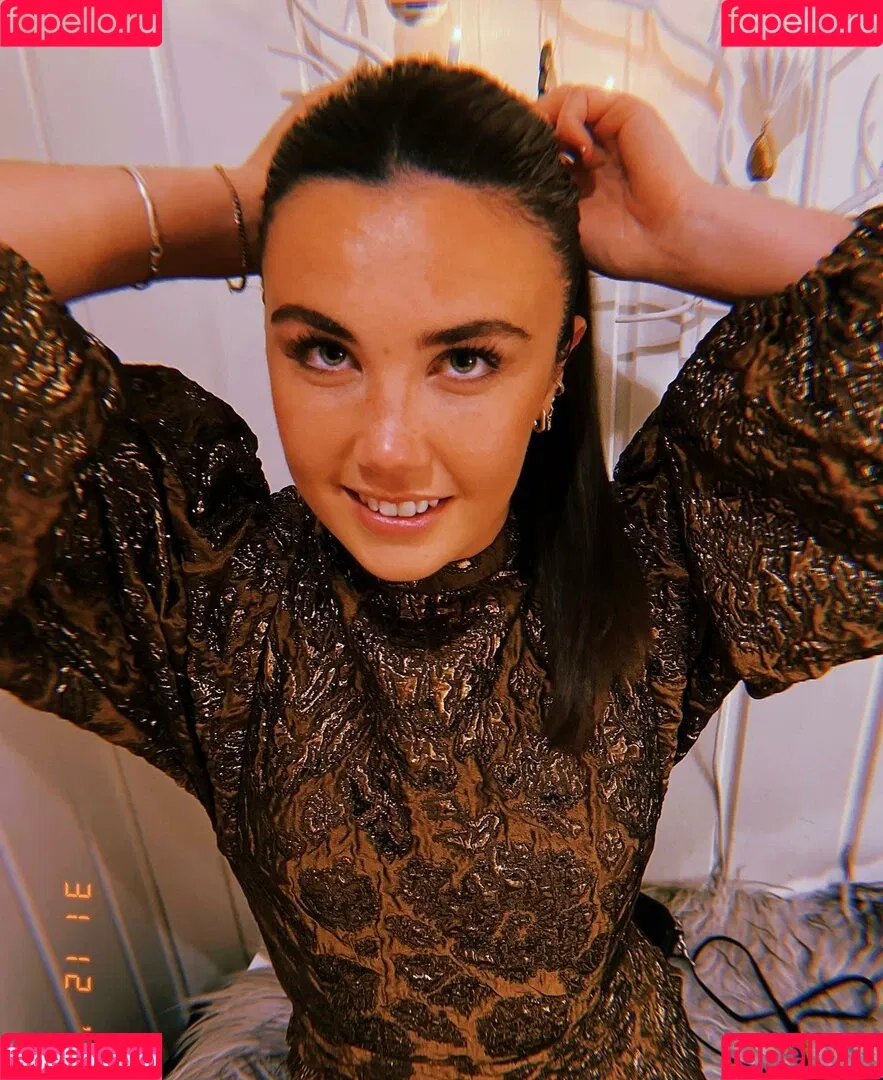 Female Football Onlyfans Photo Gallery 