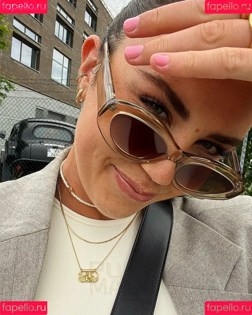 Female Football Onlyfans Photo Gallery 