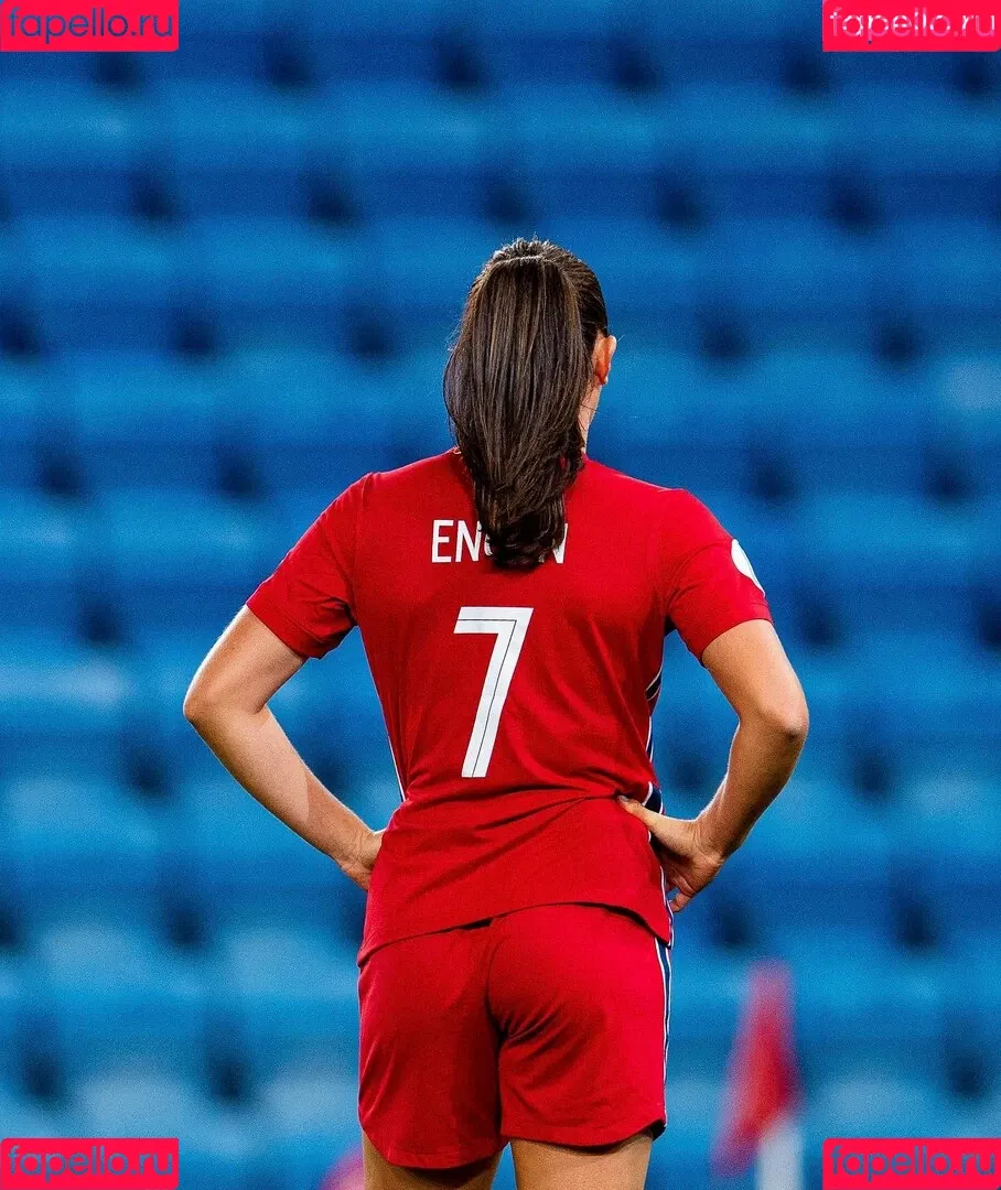 Female Football Onlyfans Photo Gallery 