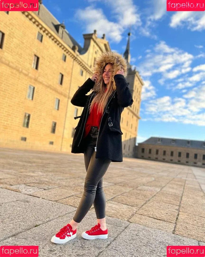 Female Football Onlyfans Photo Gallery 