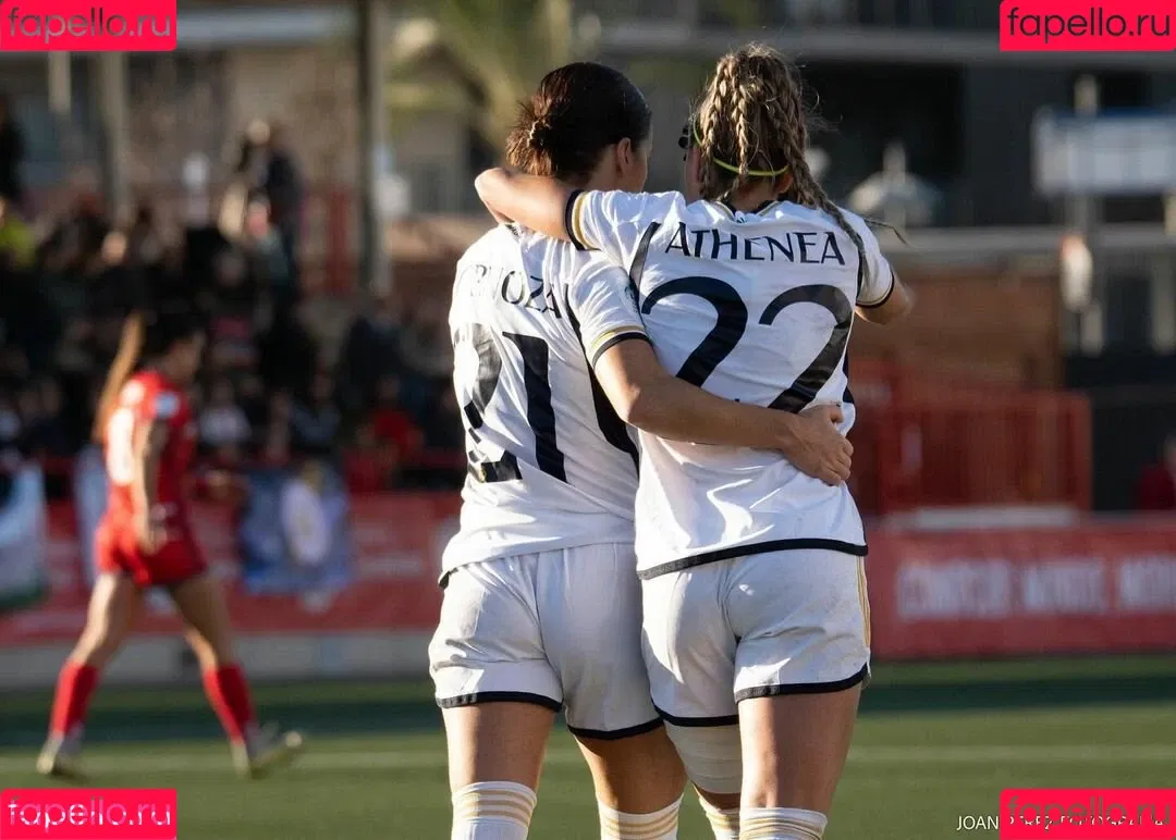 Female Football Onlyfans Photo Gallery 