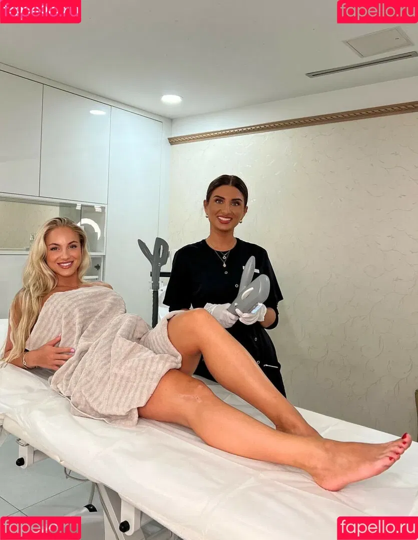Female Football Onlyfans Photo Gallery 
