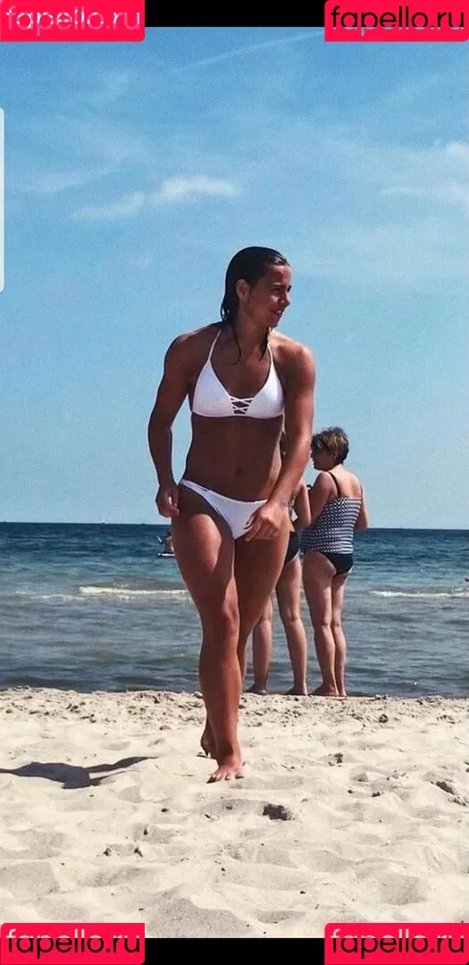 Female Football Onlyfans Photo Gallery 