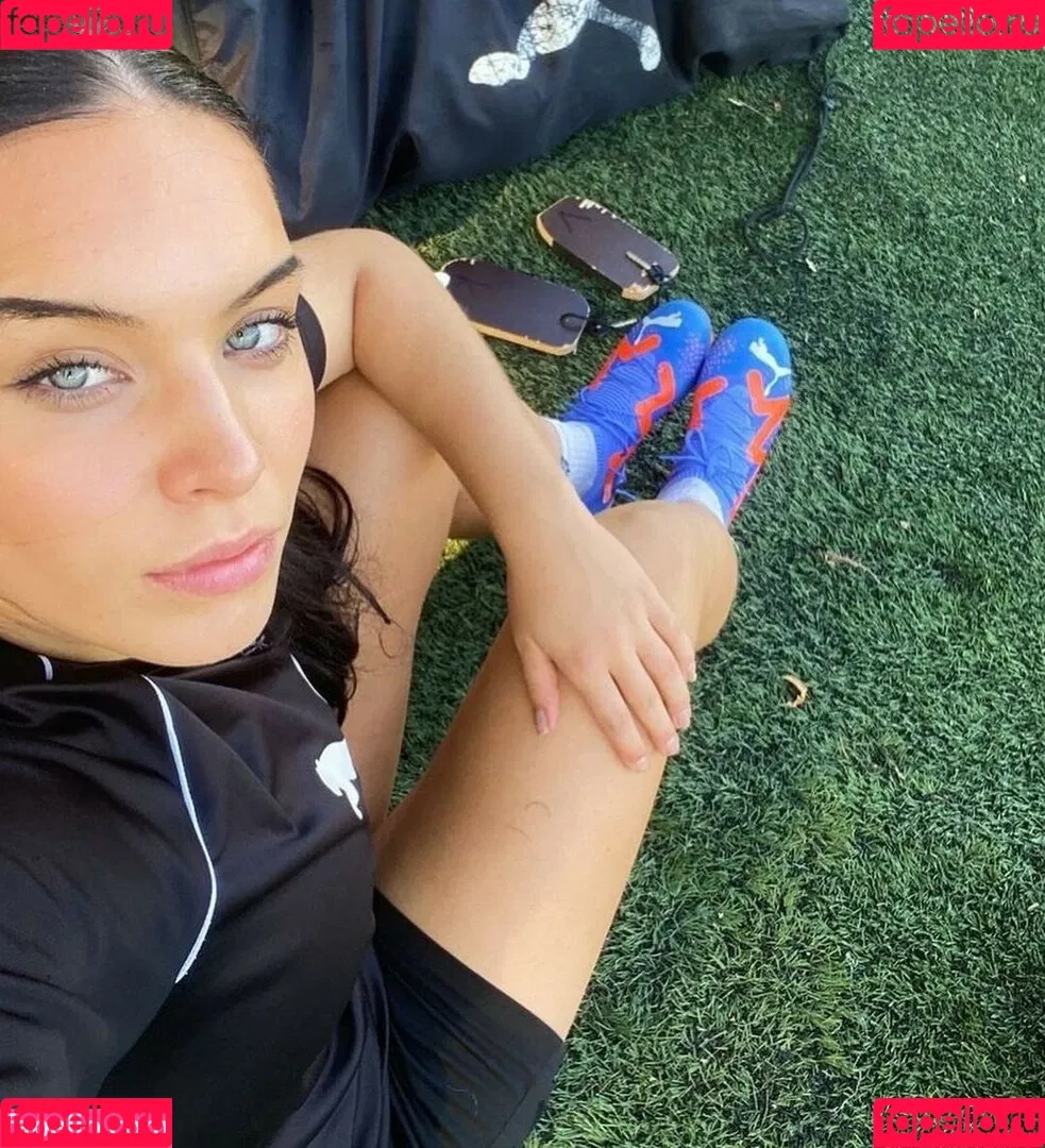Female Football Onlyfans Photo Gallery 