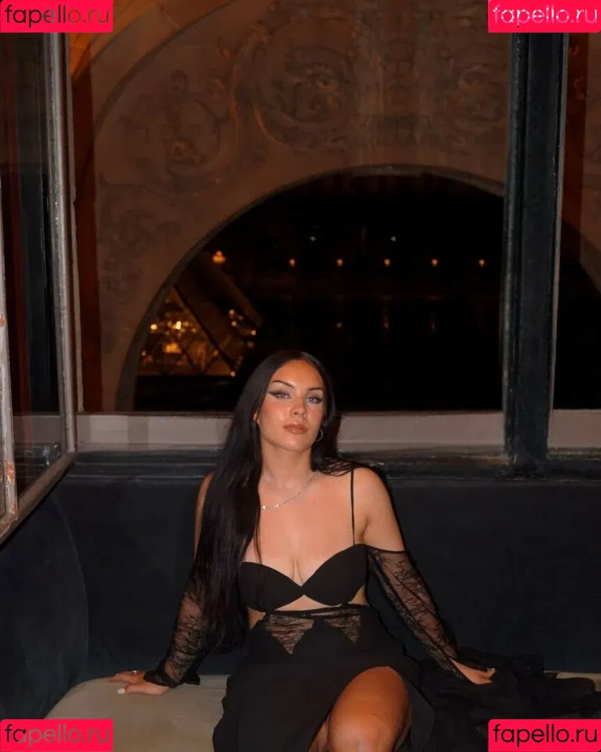 Female Football Onlyfans Photo Gallery 