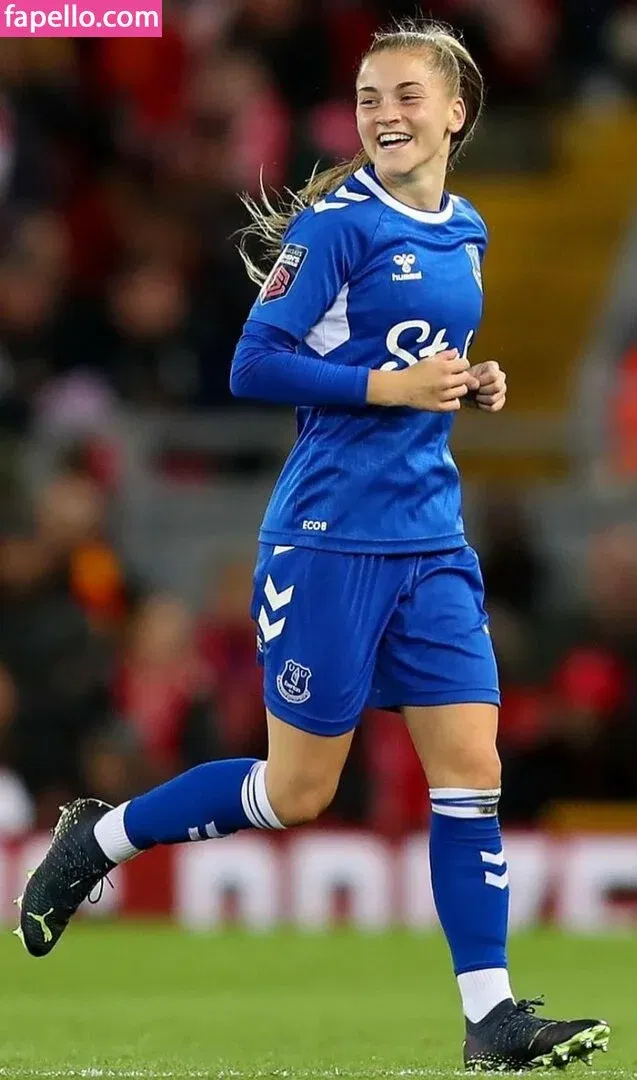 Female Football Onlyfans Photo Gallery 