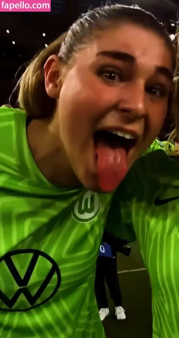 Female Football Onlyfans Photo Gallery 