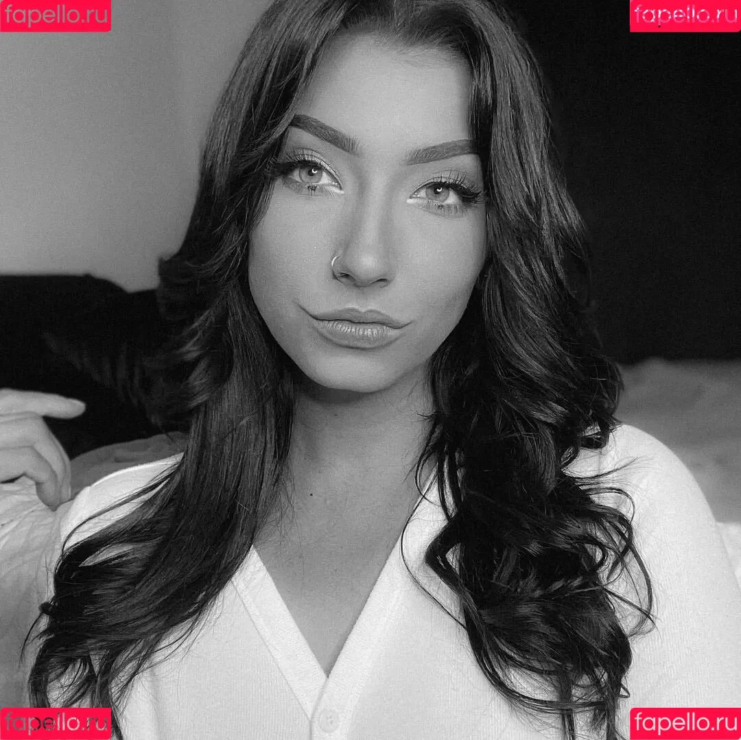 Taylor Kristine Onlyfans Photo Gallery 
