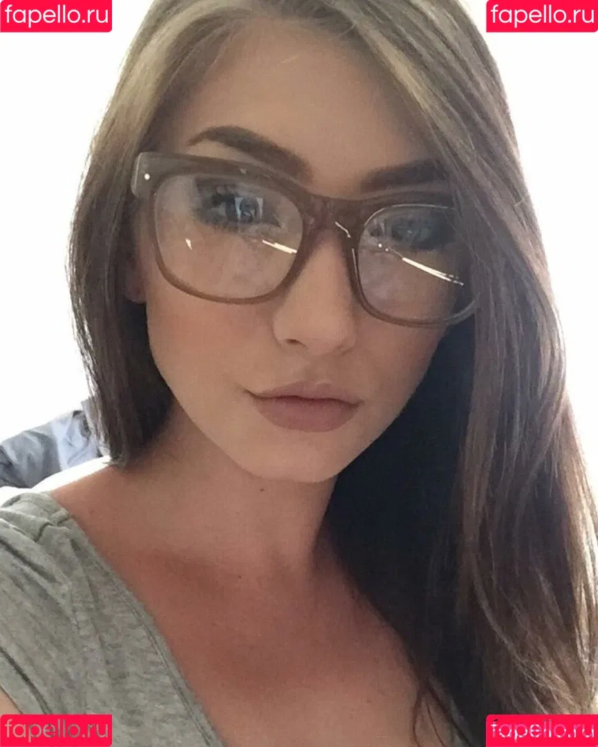 Taylor Kristine Onlyfans Photo Gallery 