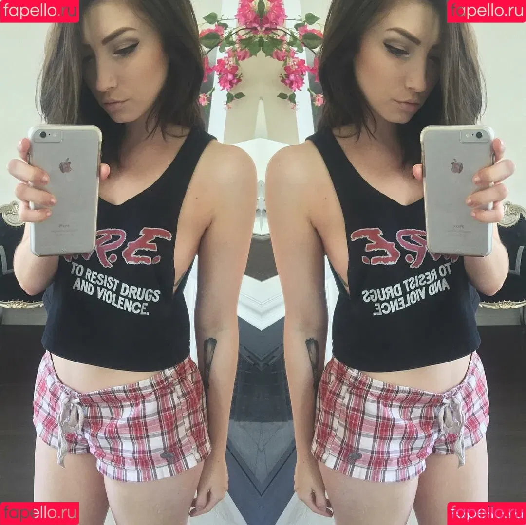 Taylor Kristine Onlyfans Photo Gallery 