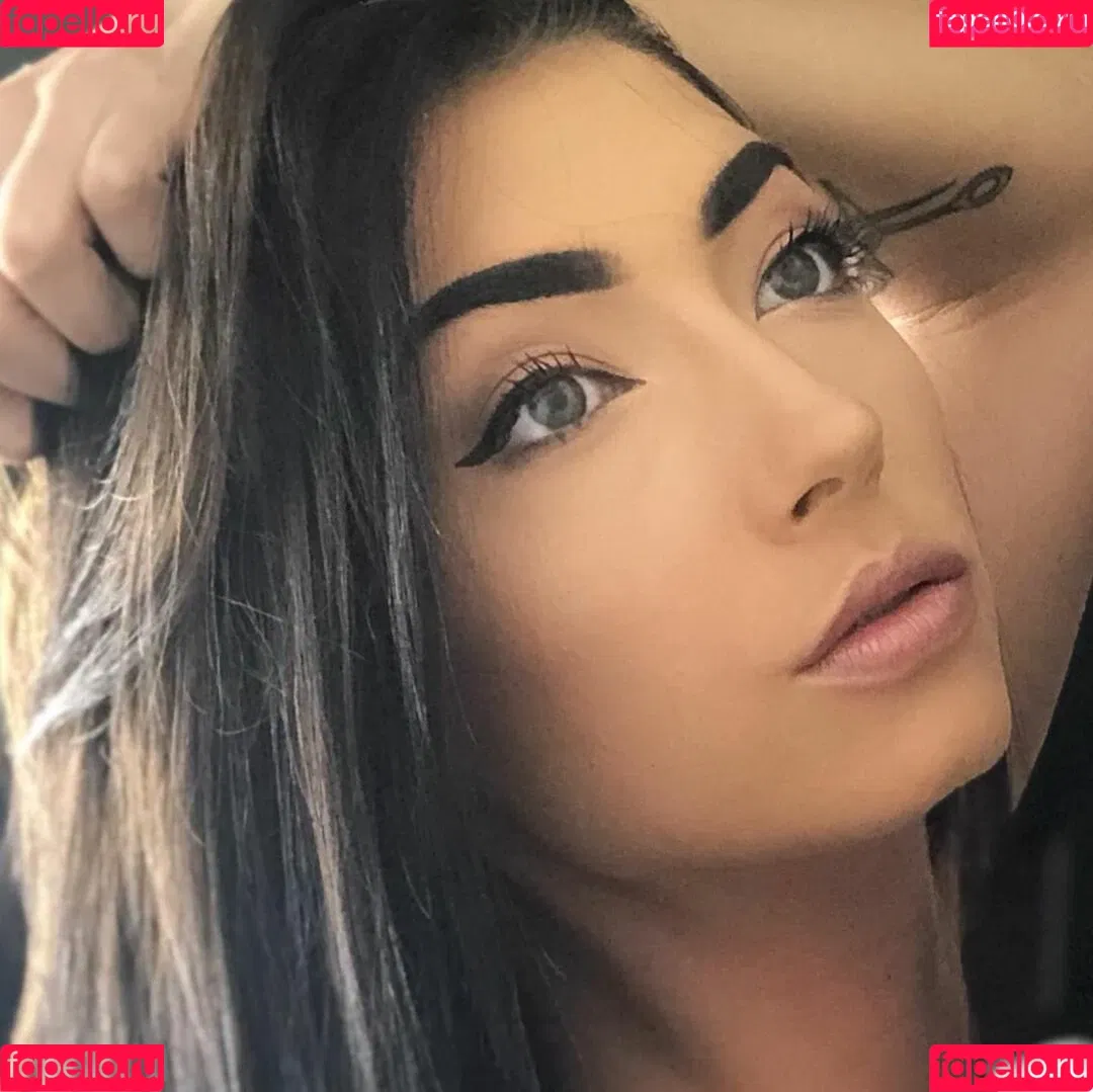 Taylor Kristine Onlyfans Photo Gallery 